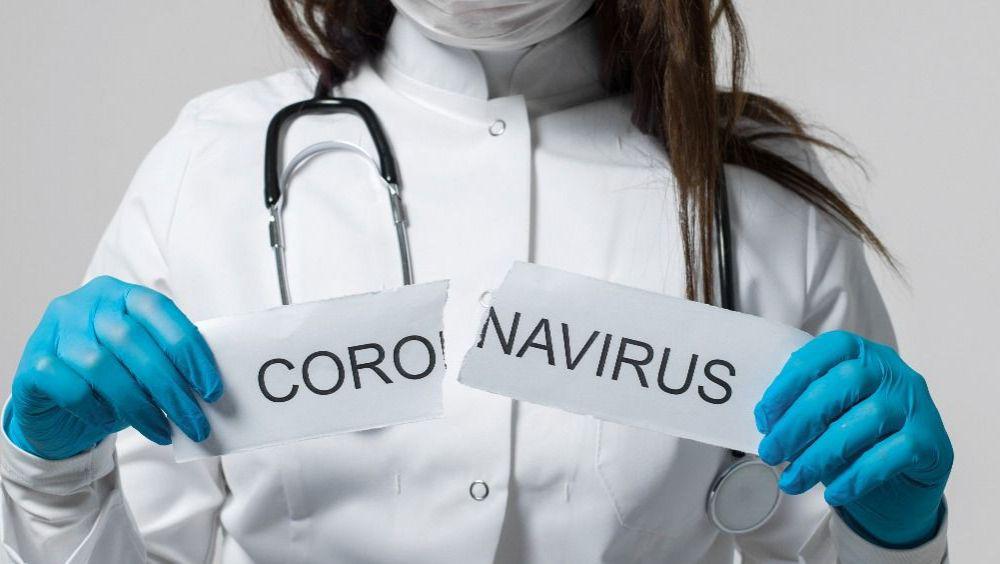 profesional-sanitario-ante-la-crisis-del-coronavirus-foto-freepik_15_1000x564