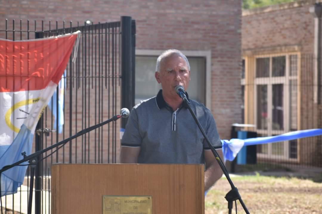 inauguración anexo 328 De Grandis