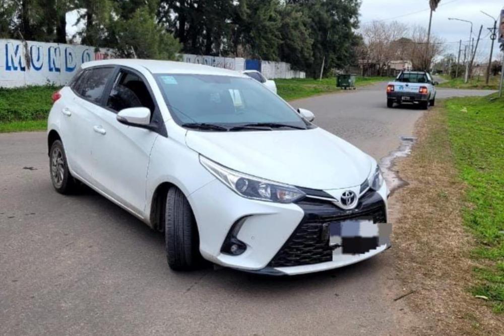 automóvil abandonado  