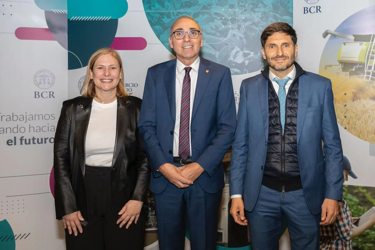 Maximiliano Pullaro, Gisela Scaglia y Miguel Simioni Maximiliano Pullaro, Gisela Scaglia y Miguel Simioni