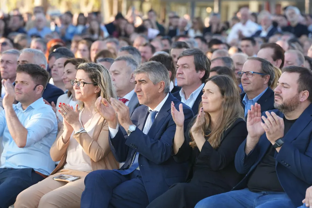 WhatsApp Image 2025-09-26 at 08.22.46