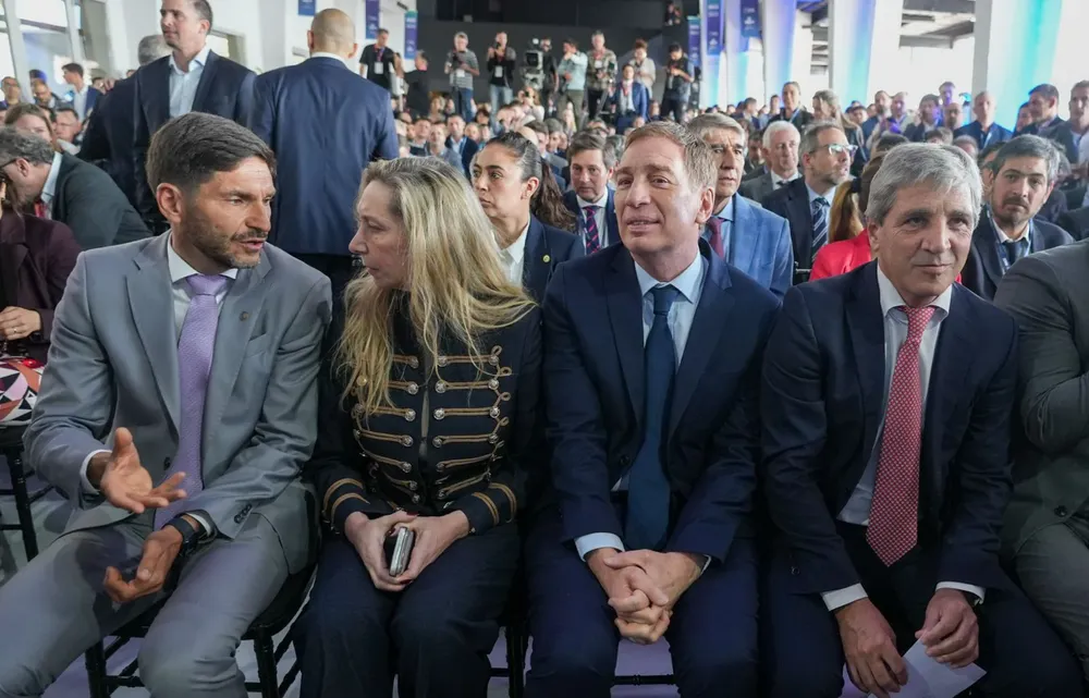 Caputo “Que Argentina también sea invencible”