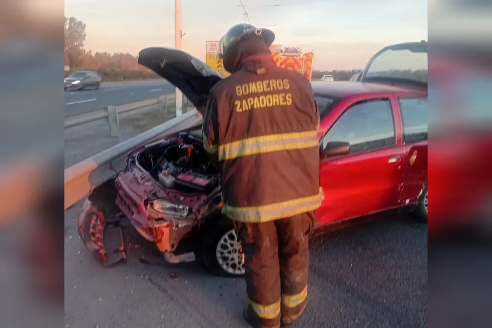 Choque en la autopista Ros - Sta Fe km 13