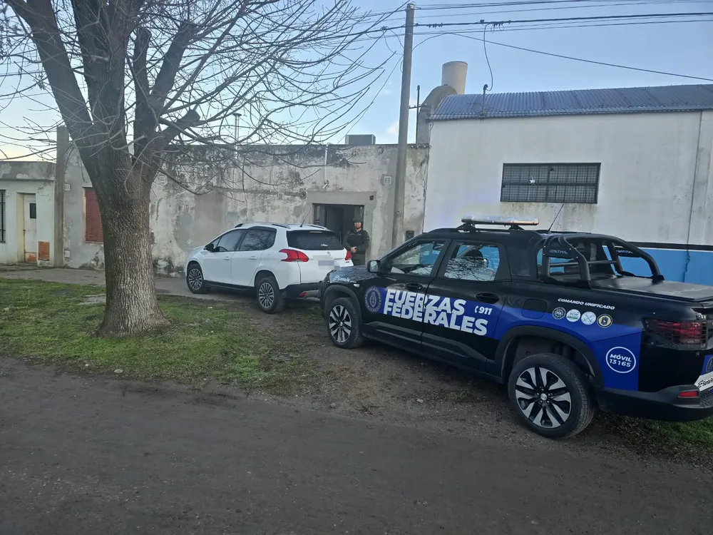 Gendarmería realizó 13 allanamientos e inspeccionó tres celdas vinculadas a una organización delictiva (4)