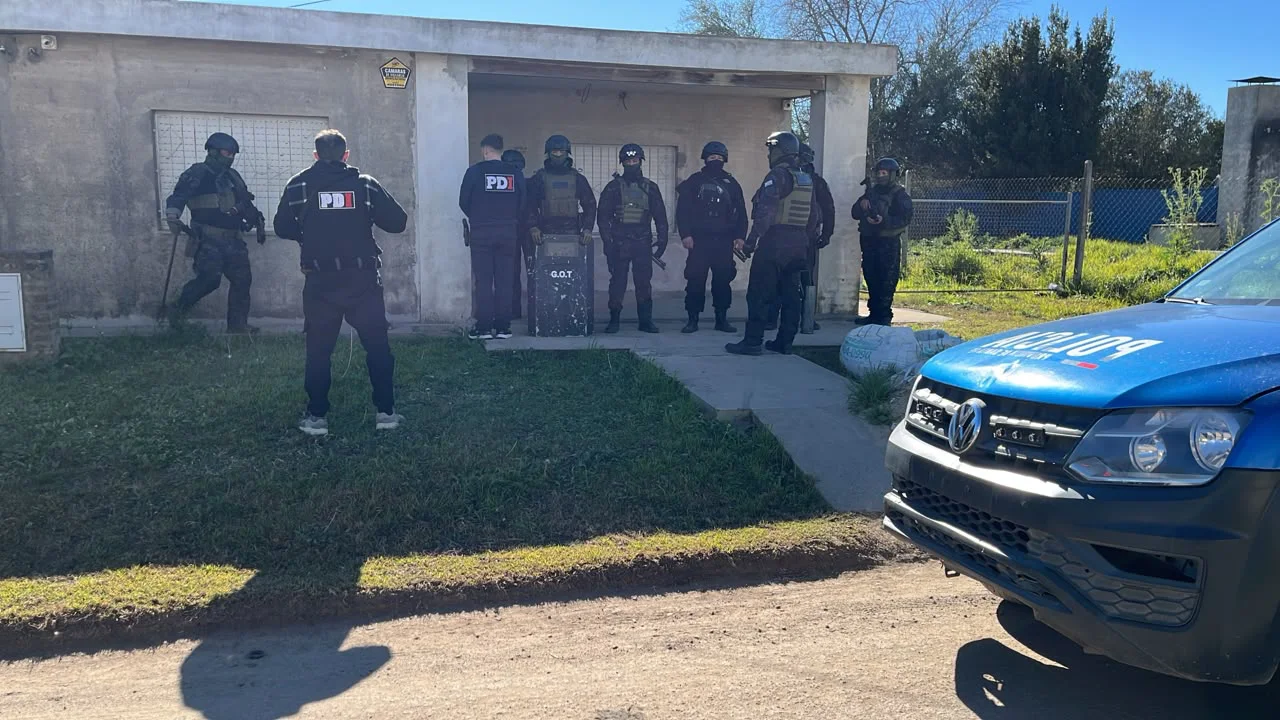 allanamiento agresión policia carcarañá