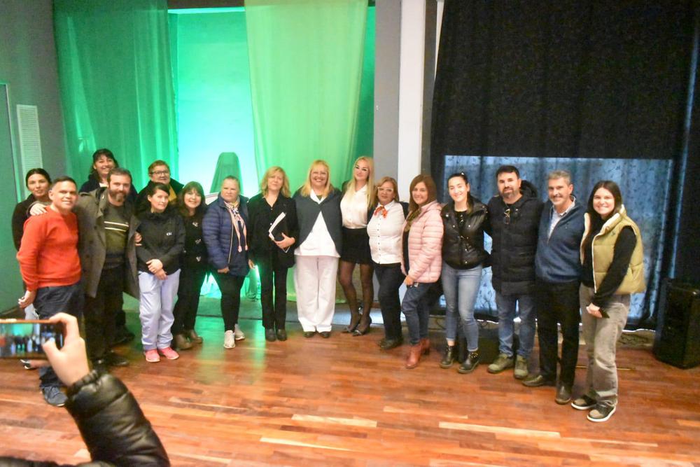 00da587e-c0ba-4c37-a301-62e379d5e642