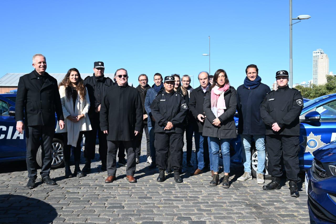 moviles policiales vgg (1)