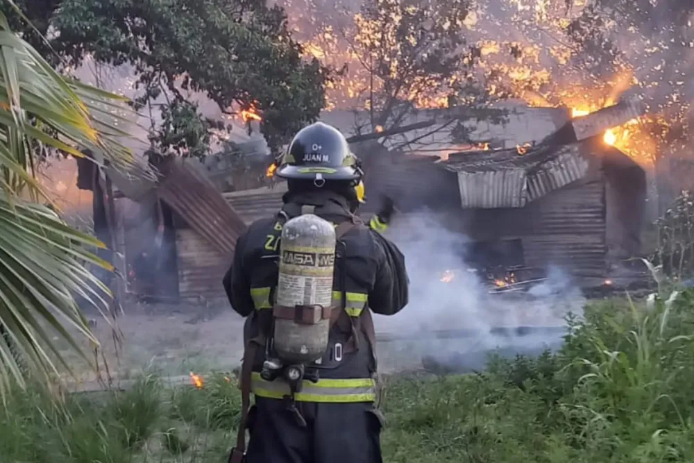 Incendio en Barrio San Sebastián, Puerto San Martín