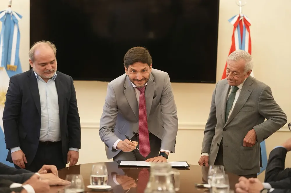 WhatsApp Image 2025-12-01 at 10.26.16 (1)