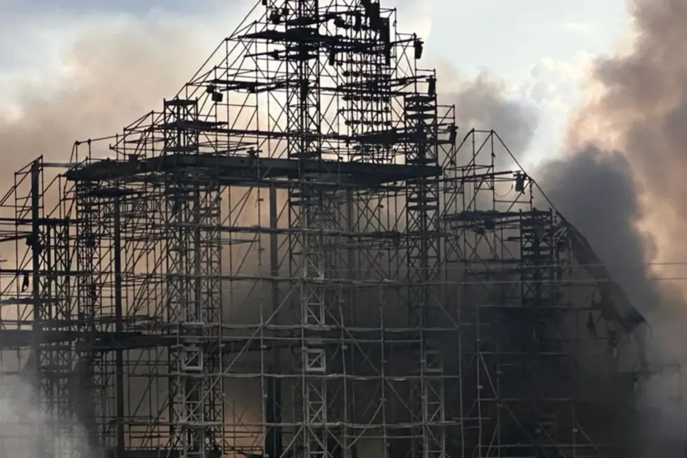 Escenario Principal Tomorrowland Escenario Principal Tomorrowland