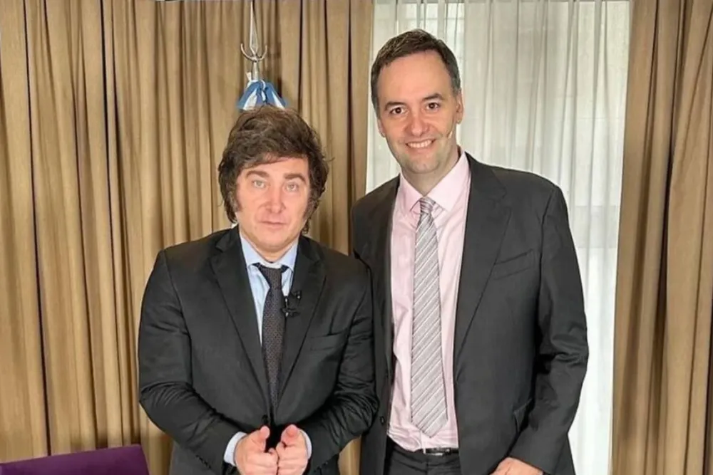 Milei y Adorni