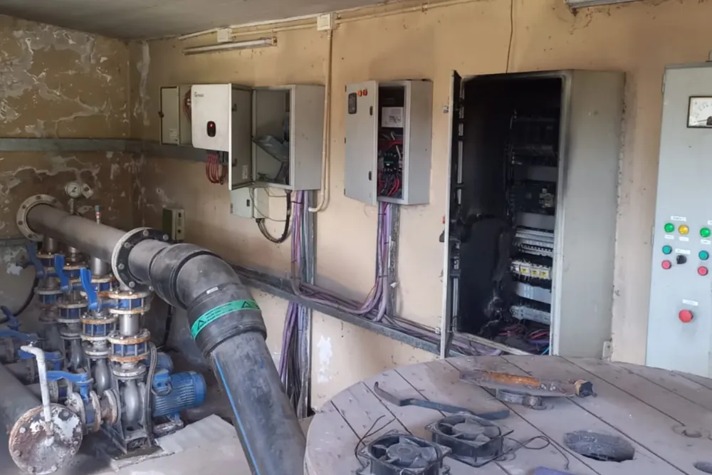 Incendio en una empresa de suministro de agua potable