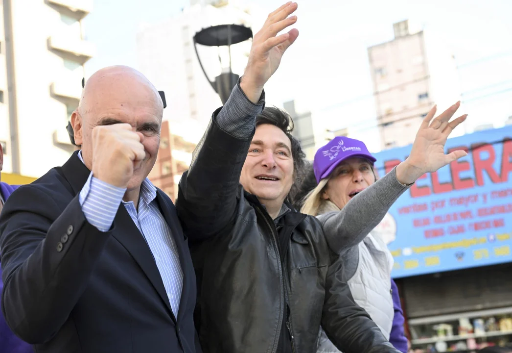 Javier Milei junto a su hermana Karina y Espert
