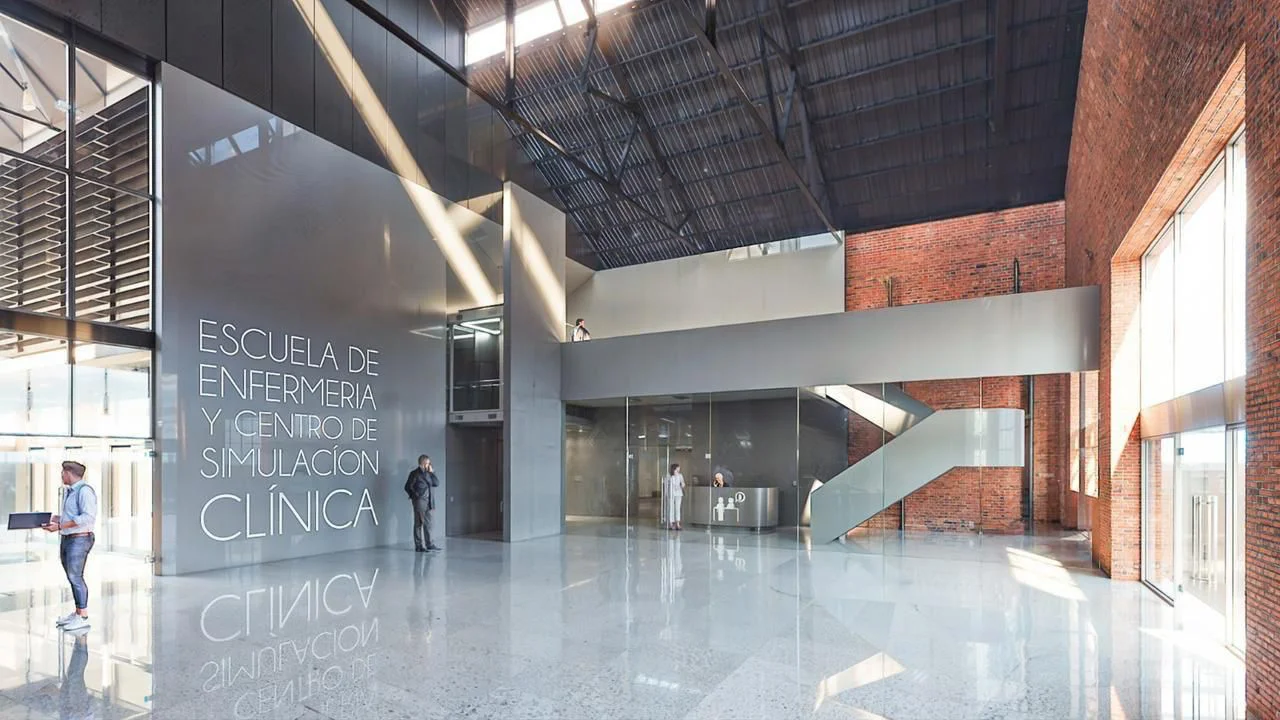 escuela de enfermería y centro